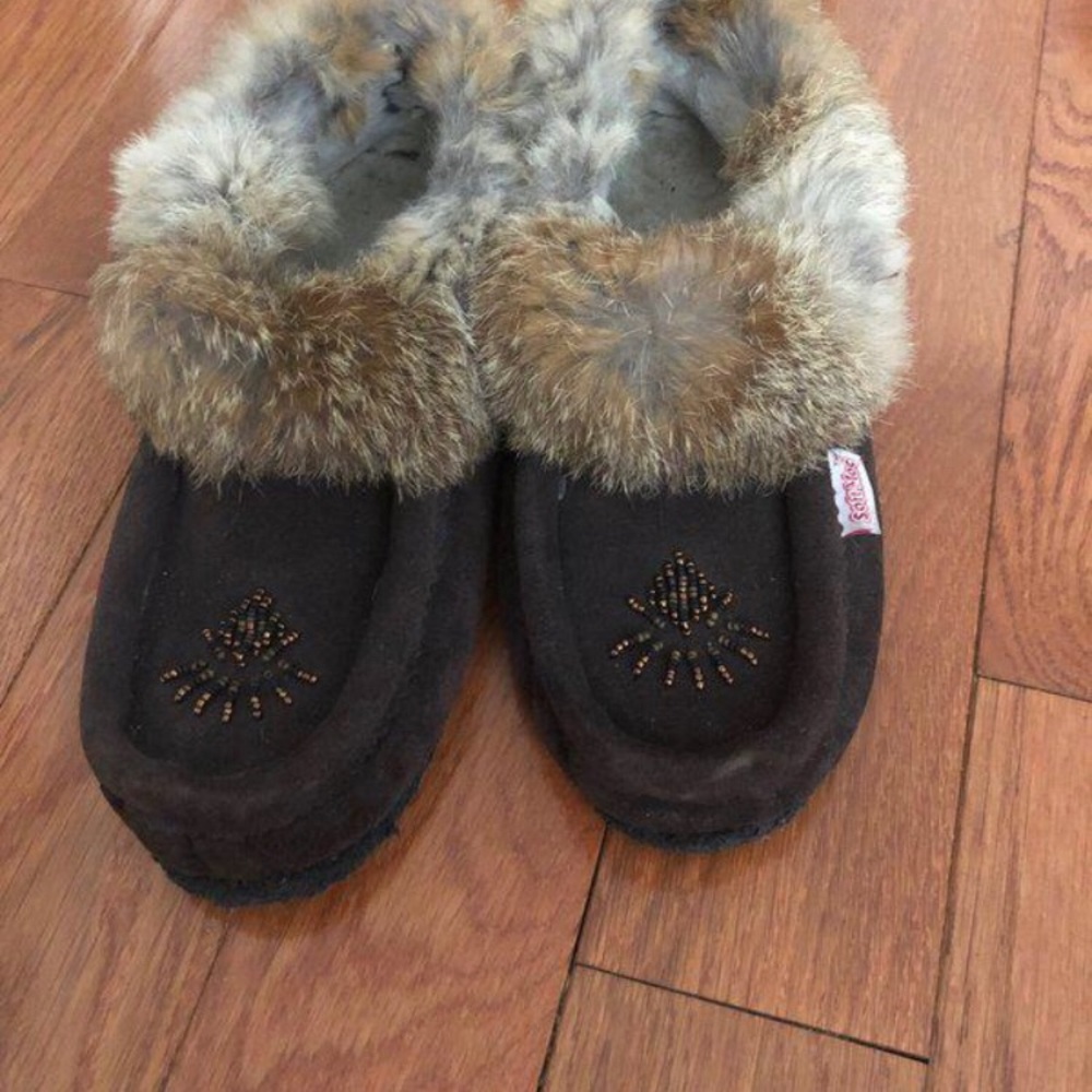 Soft moc moccasins in a rich brown colour